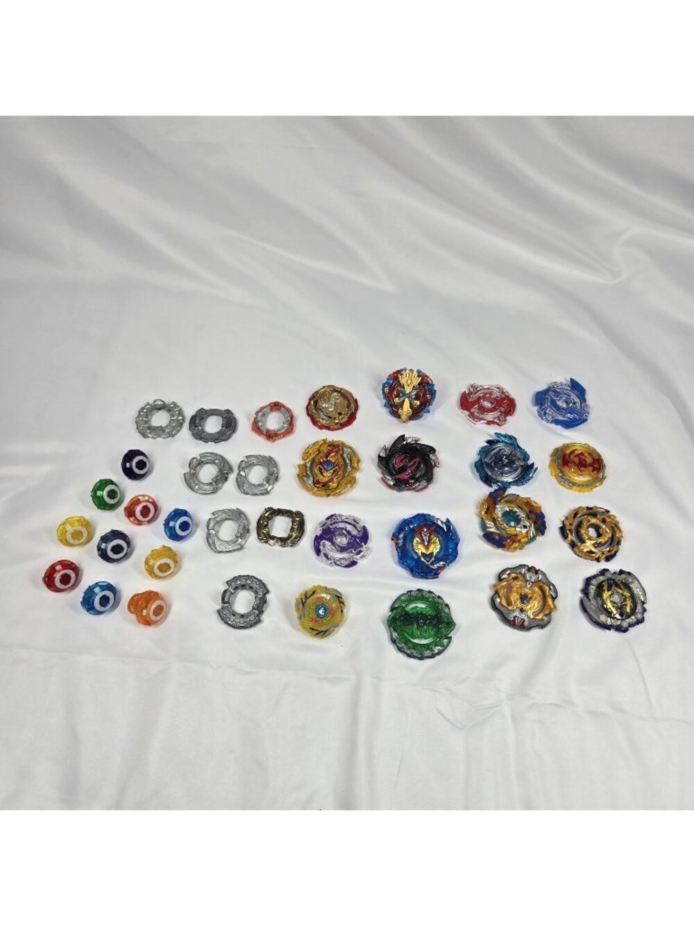 Takara Tomy Beyblade Burst DB, Sparking, GT, launchers, extra pieces. 34 Pieces